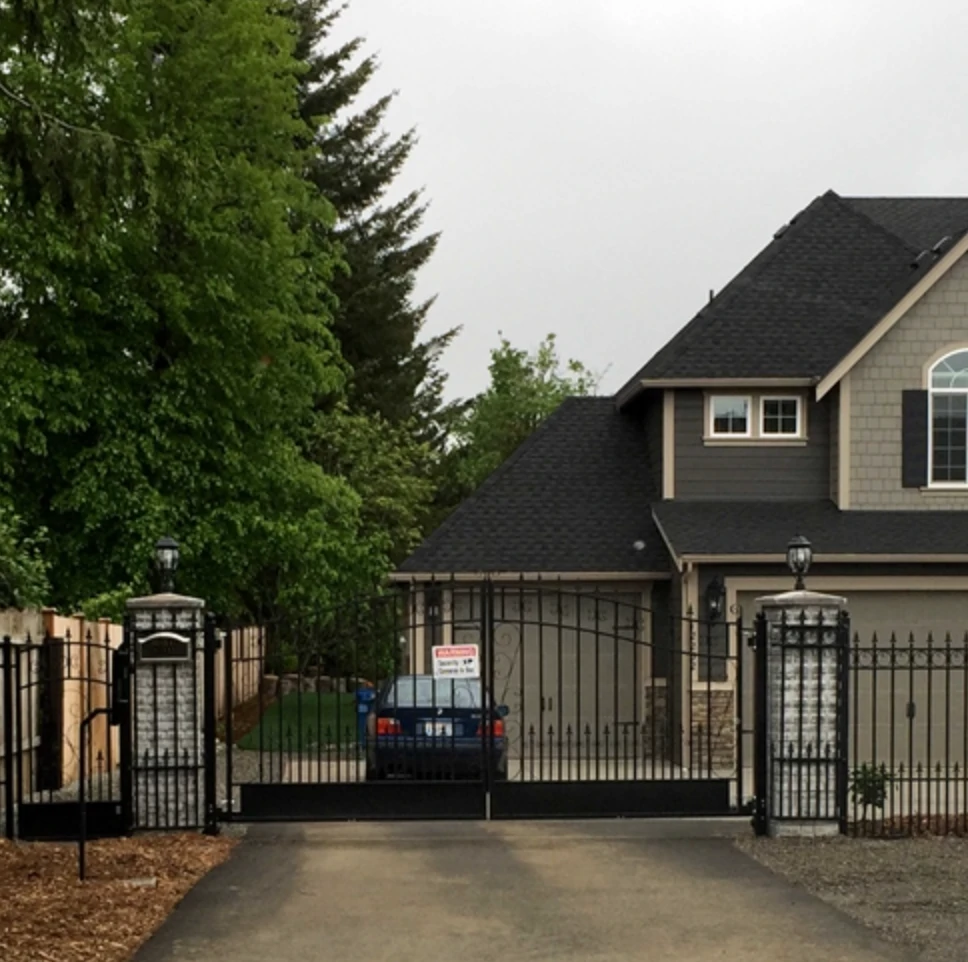 Aleko Steel Pedestrian Gate - Venice Style - 5 Ft 4 Aleko Steel Pedestrian Gate - Venice Style - 5 Ft - Image 2