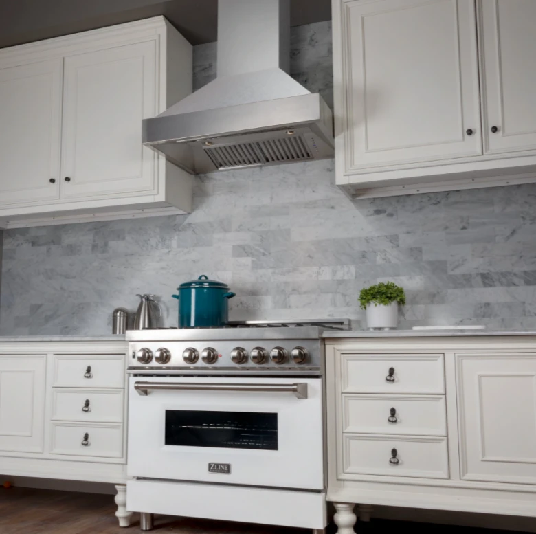 ZLINE DuraSnow® Stainless Steel Range Hood With DuraSnow® Shell (8654SN) 10 ZLINE DuraSnow® Stainless Steel Range Hood With DuraSnow® Shell (8654SN) - Image 8