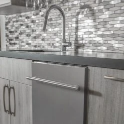 ZLINE 24 In. Top Control Dishwasher 120-Volt With Stainless Steel Tub And Modern Style Handle -Home And Outdoor zline 24 top control dishwasher with stainless steel tub and modern style handle dishwashers zline kitchen and bath 487208 f4b0660a d66b 4cd7 afc2 d19ca2931d9b